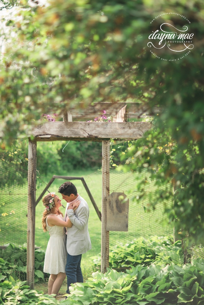 13_Flower_Halo_Herb_Garden_Engagement
