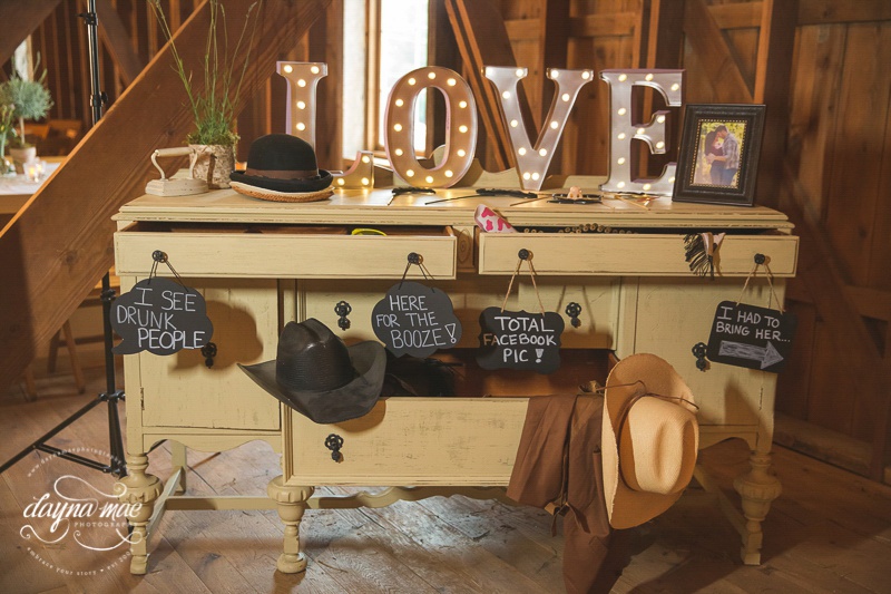 Rustic_Vintage_Wedding_-045